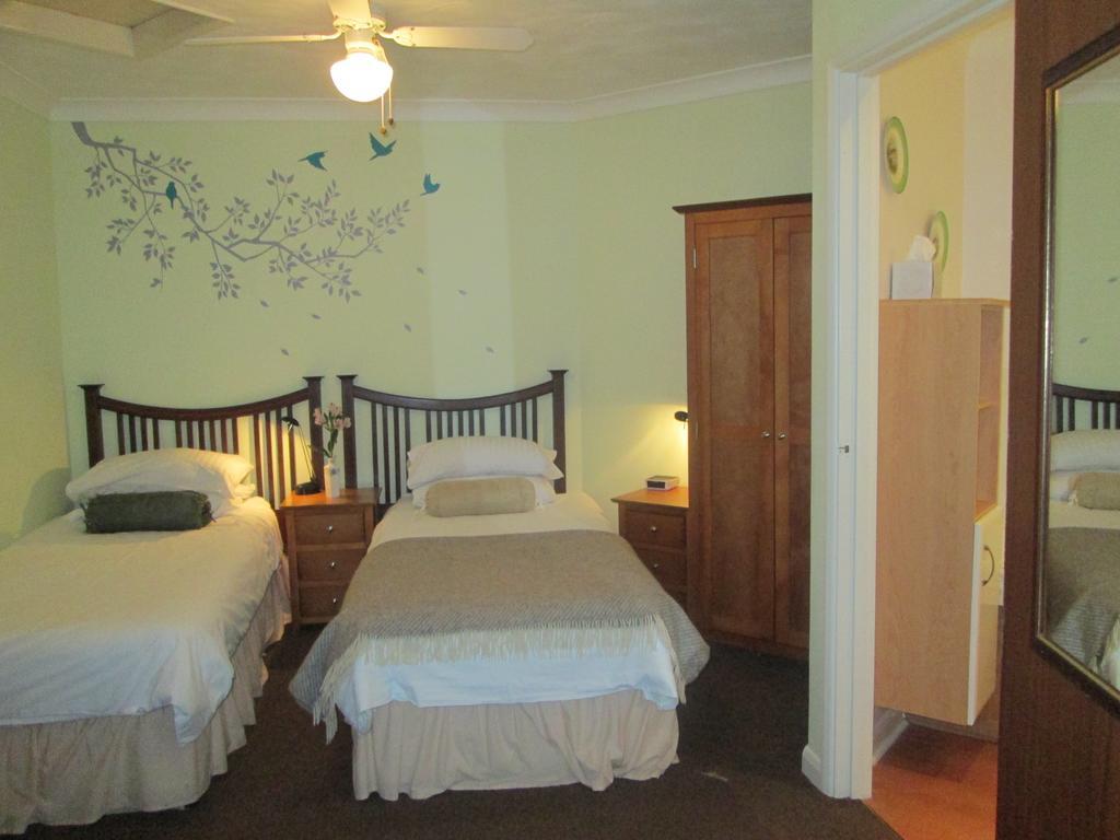 Crossways House Bed And Breakfast East Cowes Δωμάτιο φωτογραφία