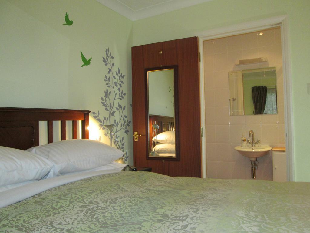 Crossways House Bed And Breakfast East Cowes Δωμάτιο φωτογραφία
